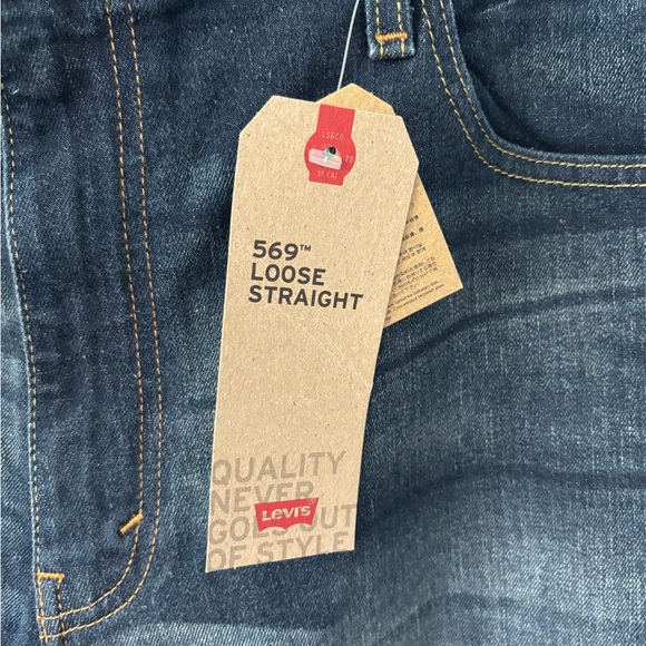 NWT Levi's Men's 569 Loose Straight Jeans - 36x30 - Picture 4 of 6